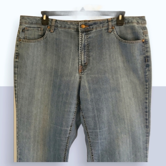 Bandolino Bootcut Jeans 30" Inseam Aria 20W - Picture 1 of 5